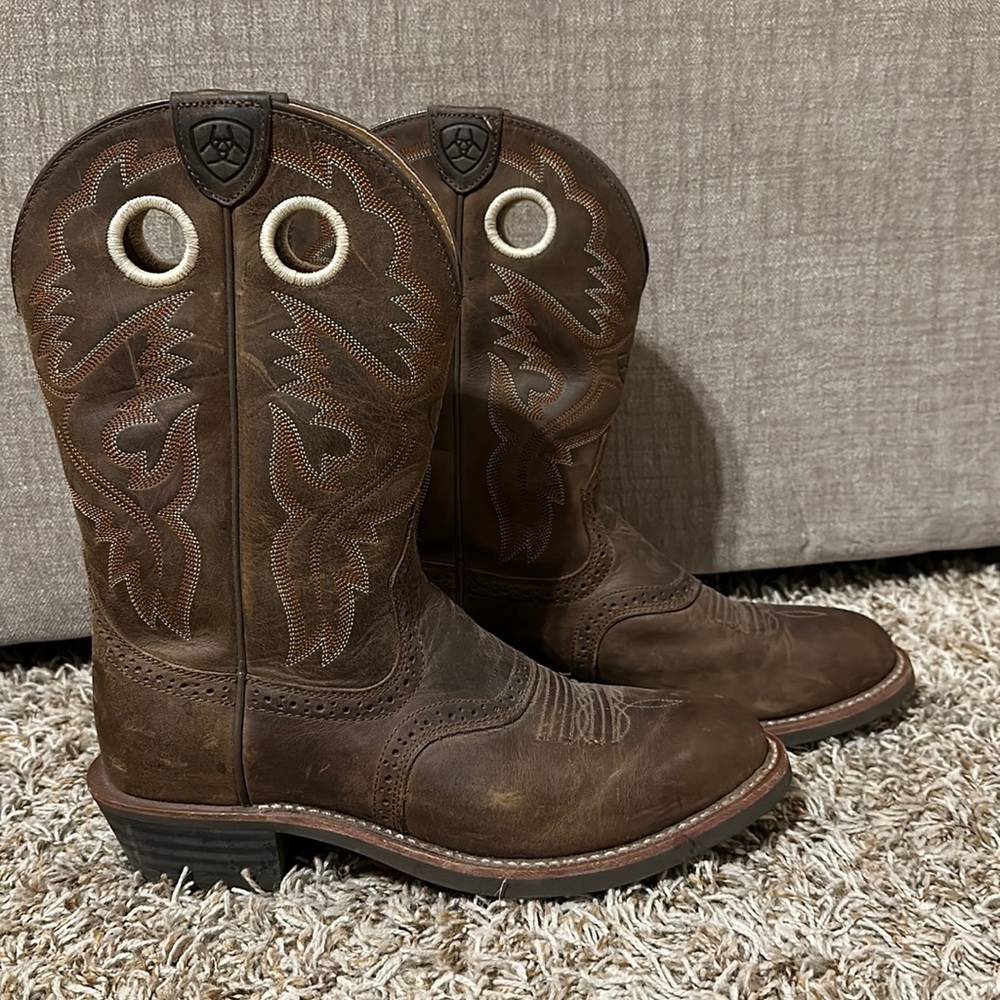 Ariat women boots